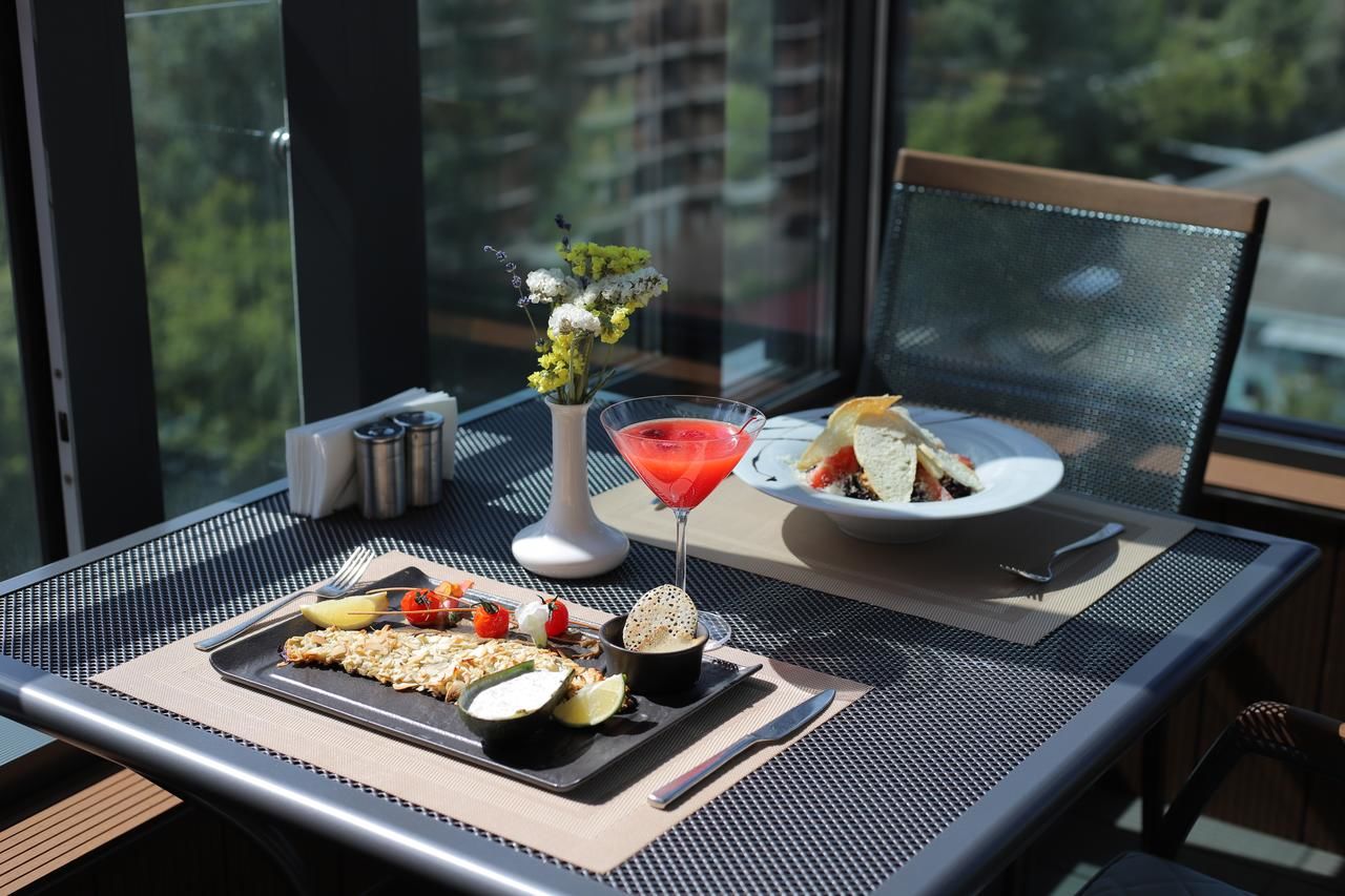 Отель Raziotel Kyiv Yamska Киев-20