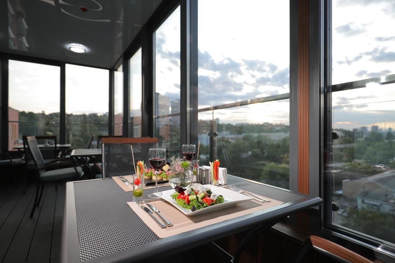 Отель Raziotel Kyiv Yamska Киев-21