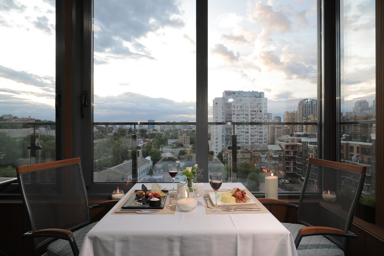 Отель Raziotel Kyiv Yamska Киев-23
