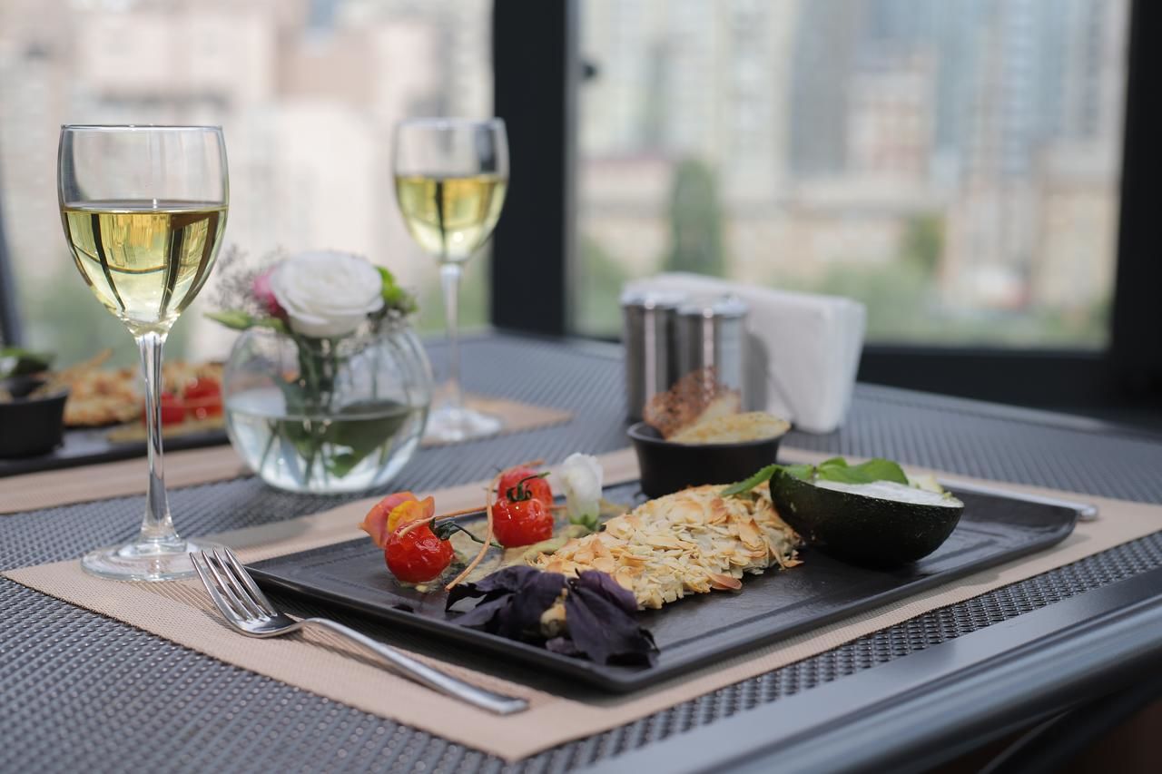 Отель Raziotel Kyiv Yamska Киев-24