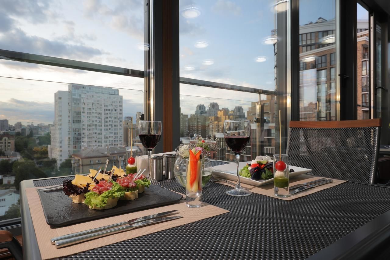 Отель Raziotel Kyiv Yamska Киев-28