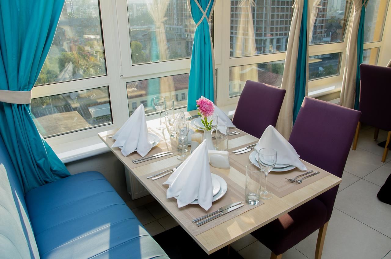 Отель Raziotel Kyiv Yamska Киев-33