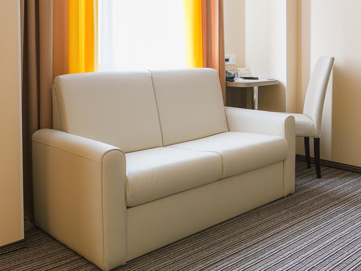 Отель Raziotel Kyiv Yamska Киев-35