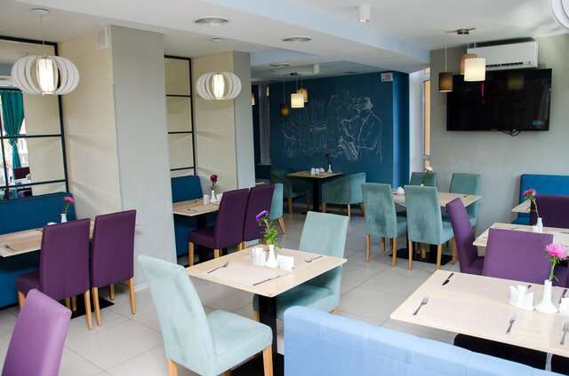 Отель Raziotel Kyiv Yamska Киев-33